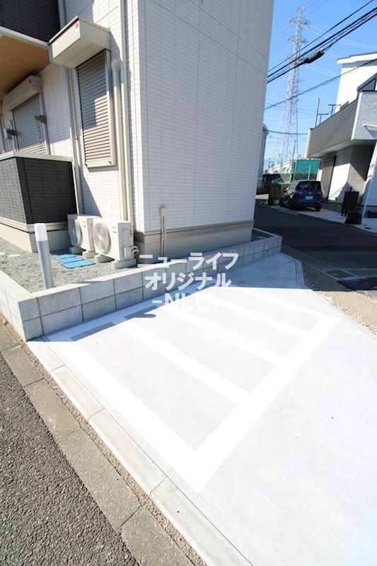 Charm高倉 駐車場