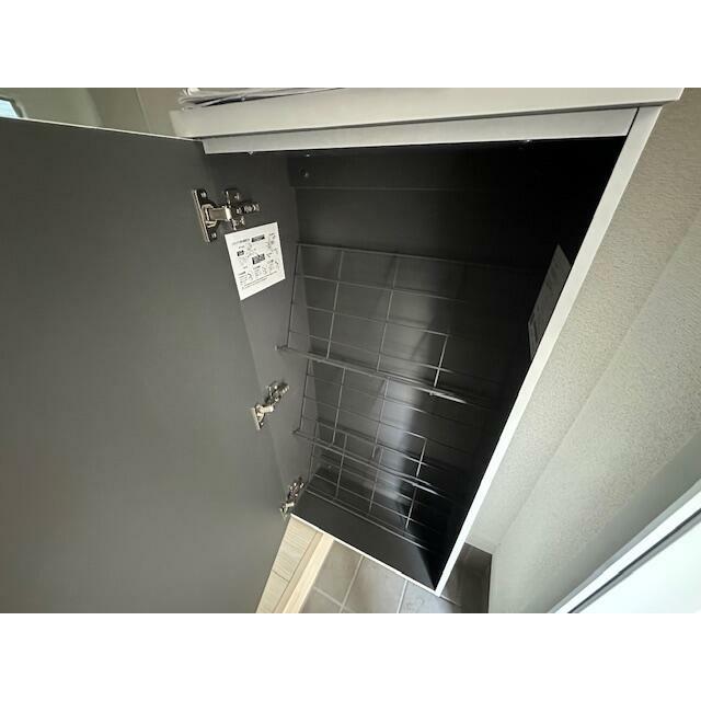 ひなたと春風のラテ 玄関