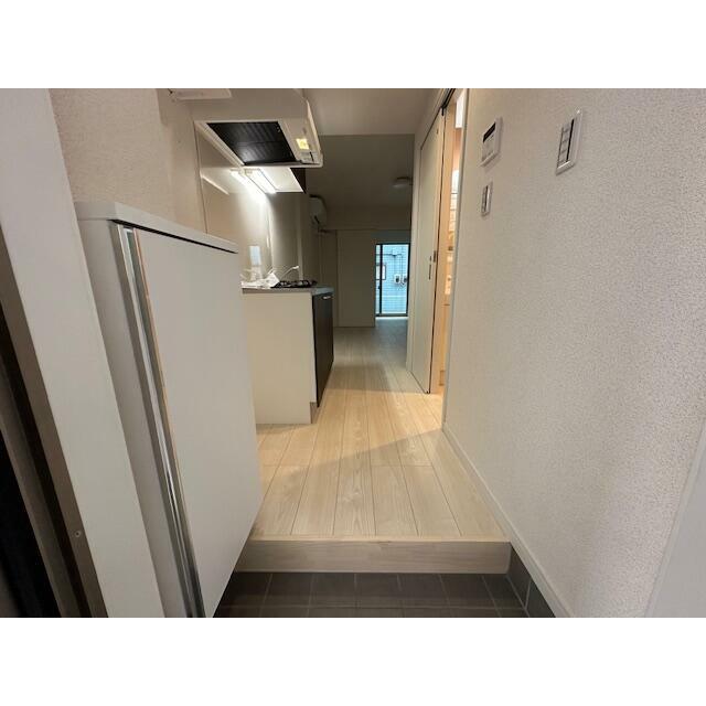 ひなたと春風のラテ 玄関