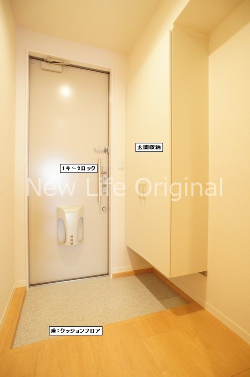 プロヌーブ　Ｔ 玄関