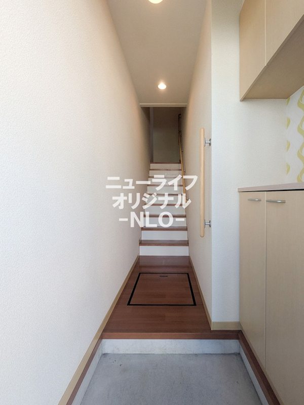 レクエルドＡ 玄関
