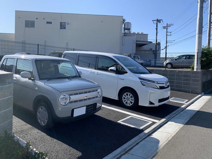 リオン湘南 駐車場