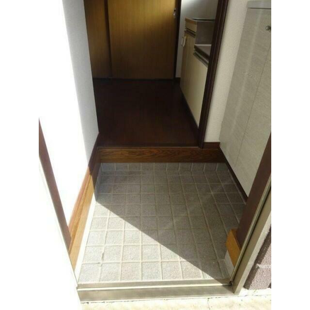 エンゼルハイツ 玄関
