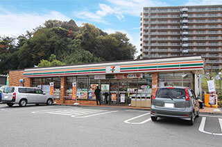 シティハイム　ハイツベネッセ コンビニ