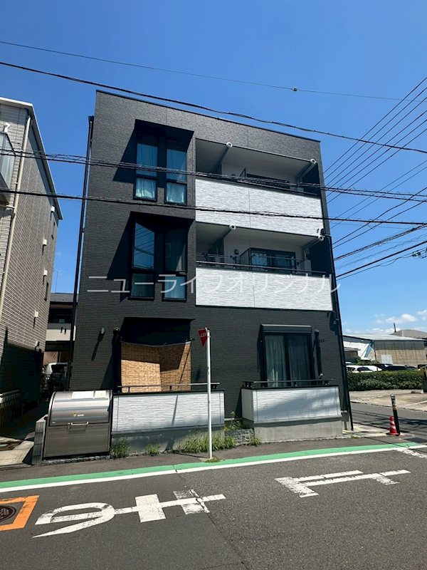 エクレール中央林間Ⅱ エントランス