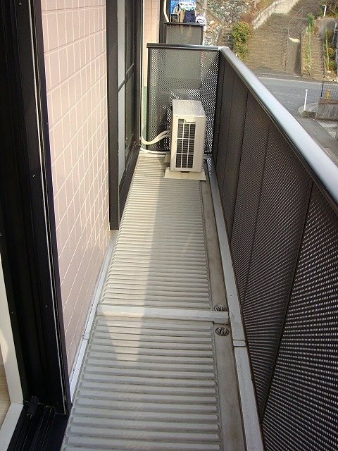 イーエムプットＢ ベランダ