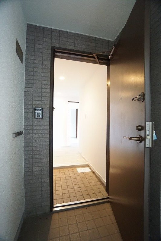 ジュネスあかね台 玄関