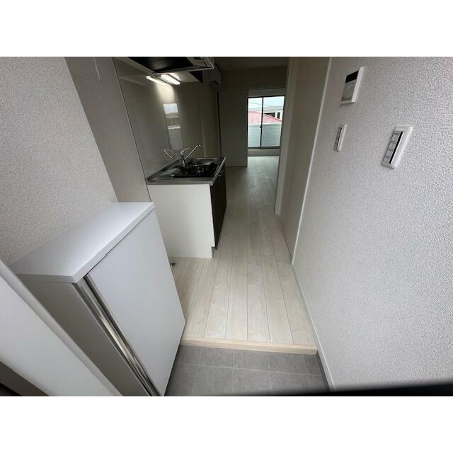 ひなたと春風のラテ 玄関