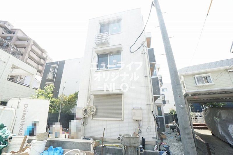 カルニュ 外観