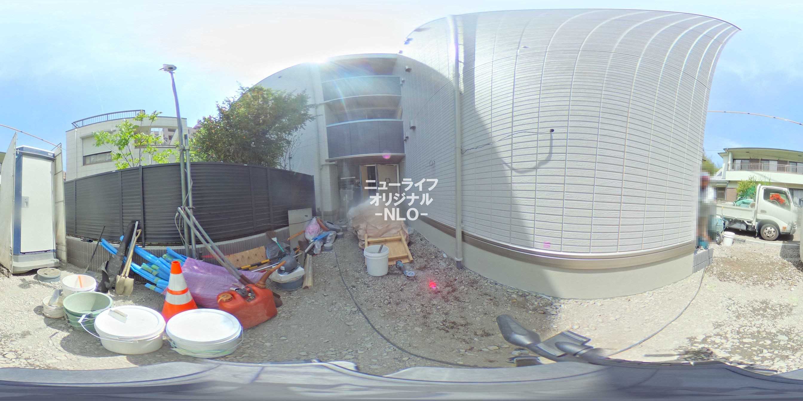 カルニュ エントランス