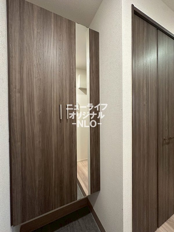 ヴィルフレア深見台 玄関