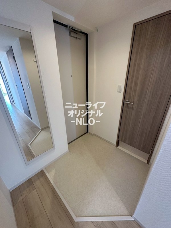 リブリ・Forestria 玄関