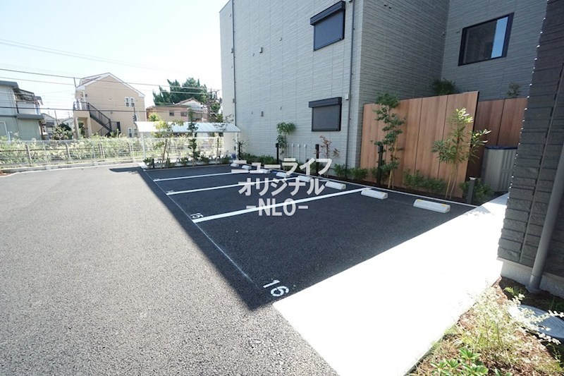 ヴェールマラン湘南台 駐車場