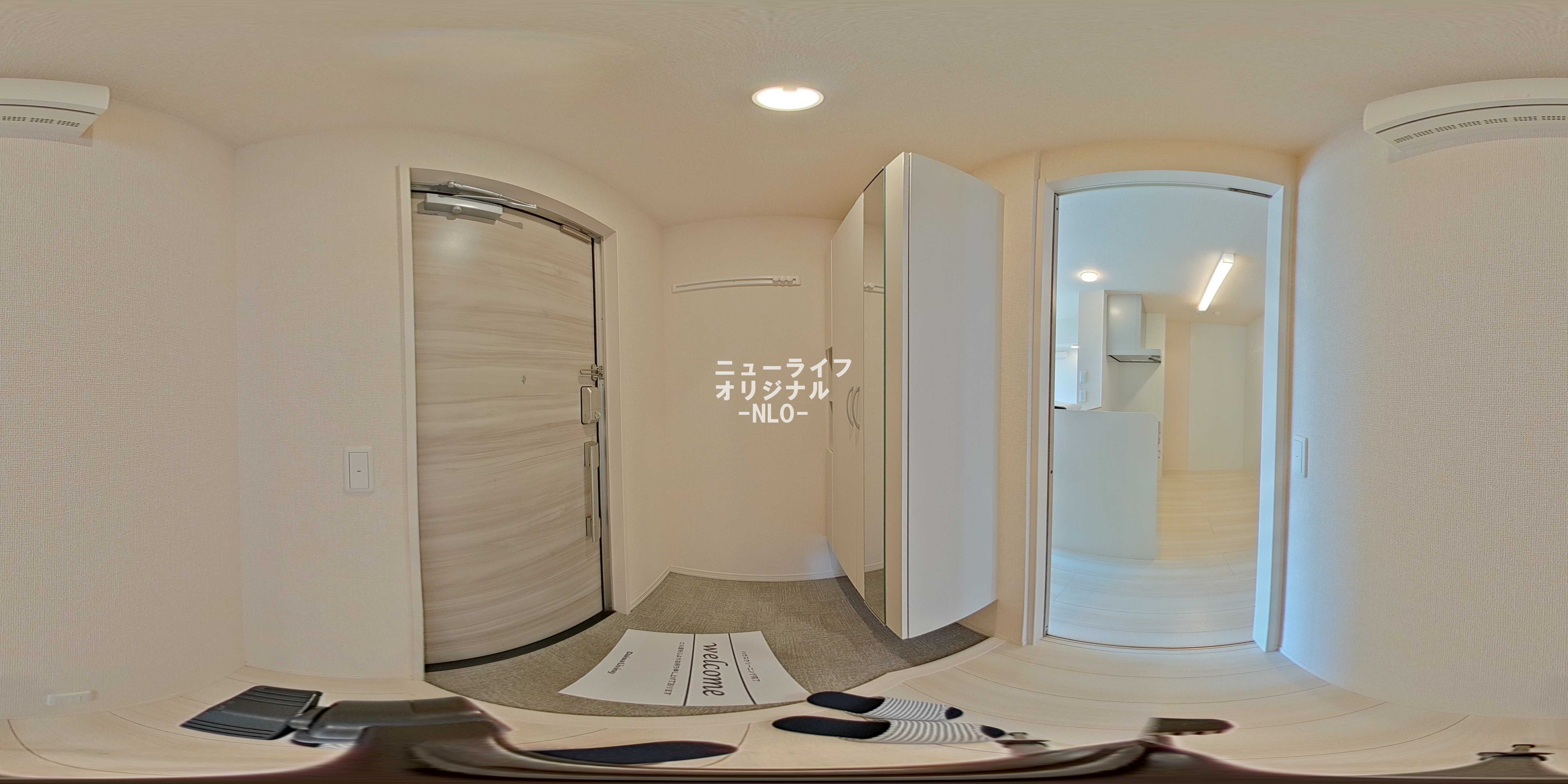 コートミカエルB 玄関