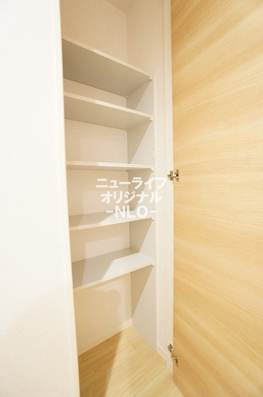 ドムスベルウッド その他