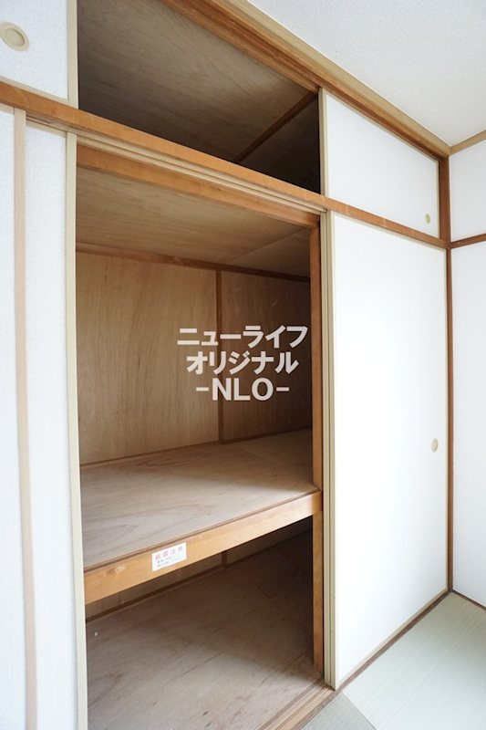 ハイツ聖原 収納