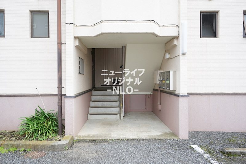 ハイツ聖原 エントランス