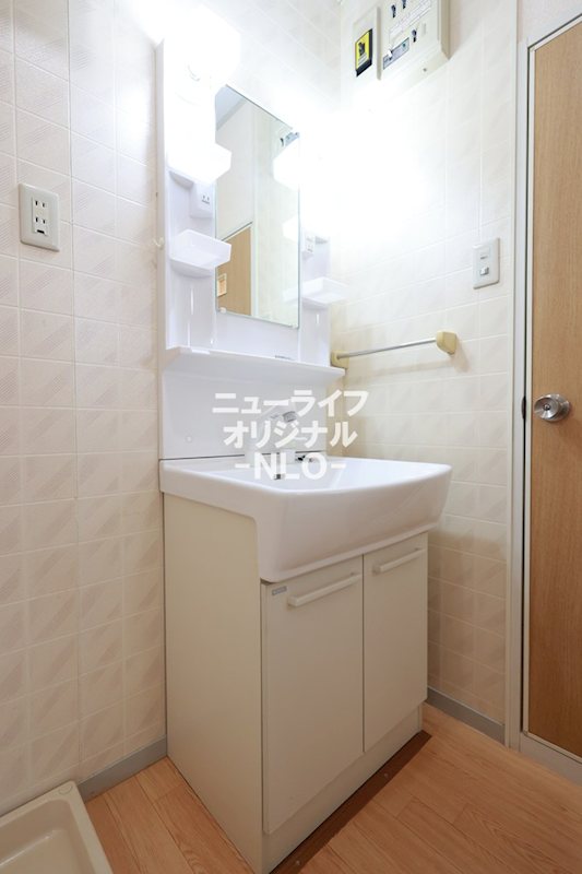 ビューラ東 洗面所