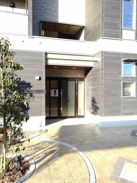 アゼリアヒルズ湘南台Ｂ エントランス
