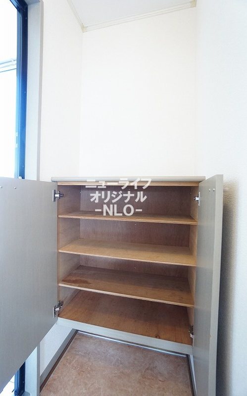 ガーデンシティ湘南Ⅱ 玄関