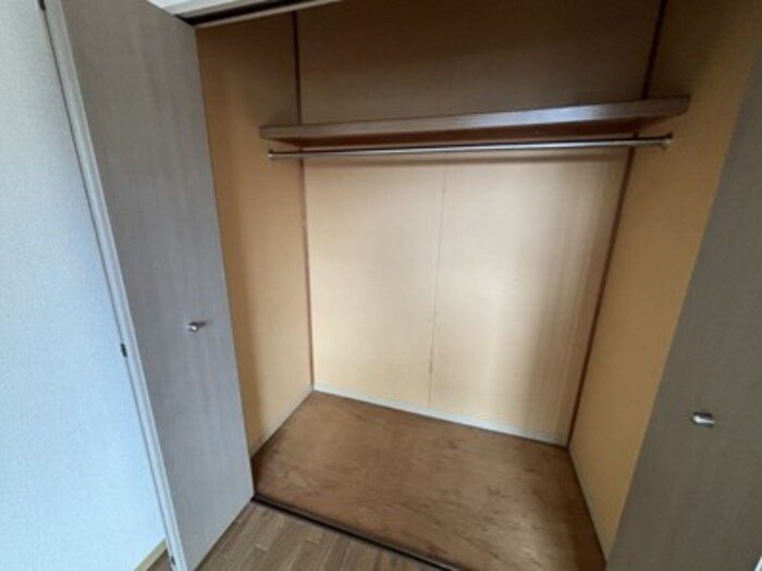 ドルフ　K 収納