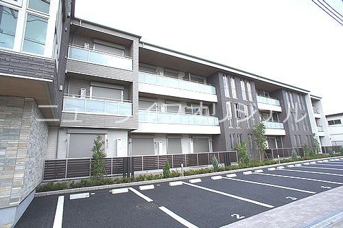 メゾン　ド　ルミナーレ 外観