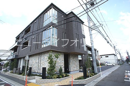 メゾン　ド　ルミナーレ 外観