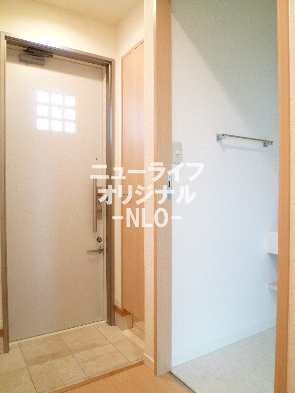 テラスＪ 玄関