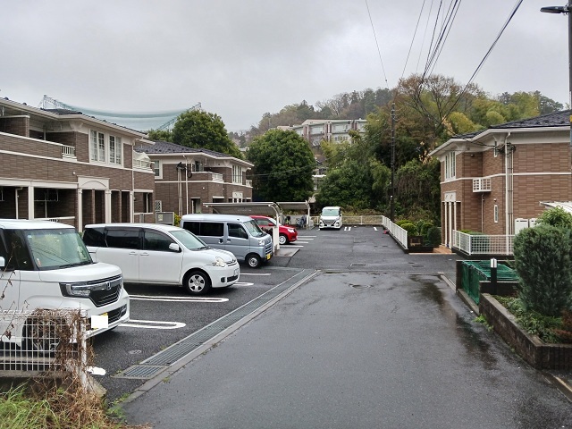 クローヴＣ棟 駐車場