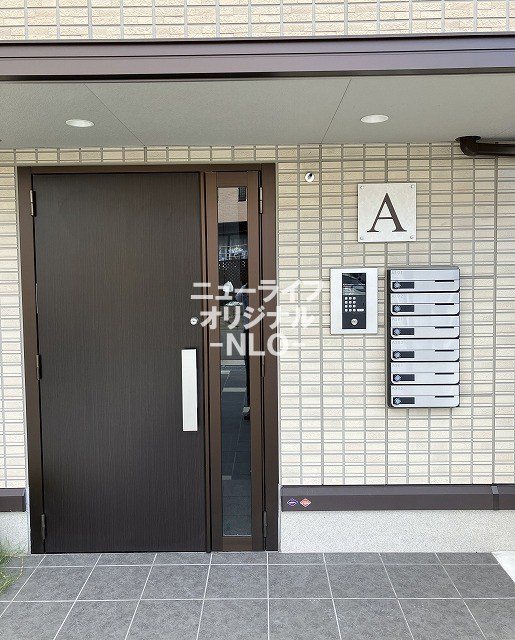 ブリーズコートＡ エントランス