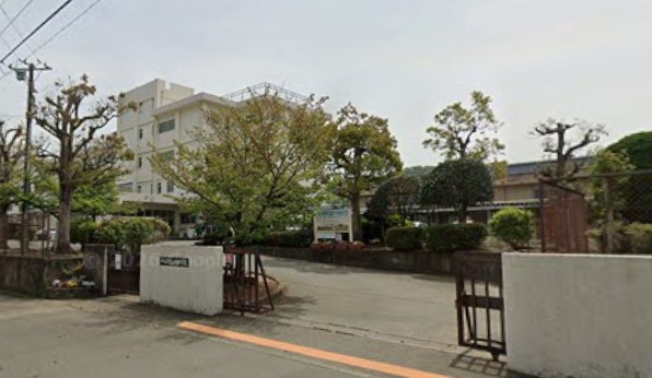 グリーン　フォレスト 中学校