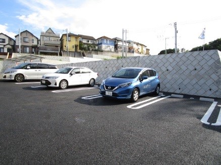 ポルティ 駐車場