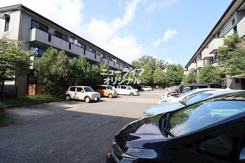 アルファタウン秦野新町　B 駐車場
