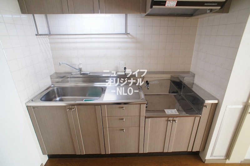 ペルミエール９０５ キッチン