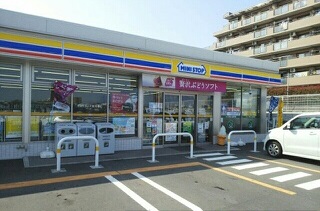 シティハイム　ラフィネ  コンビニ