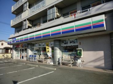 コンフォール・ミナミＡ コンビニ