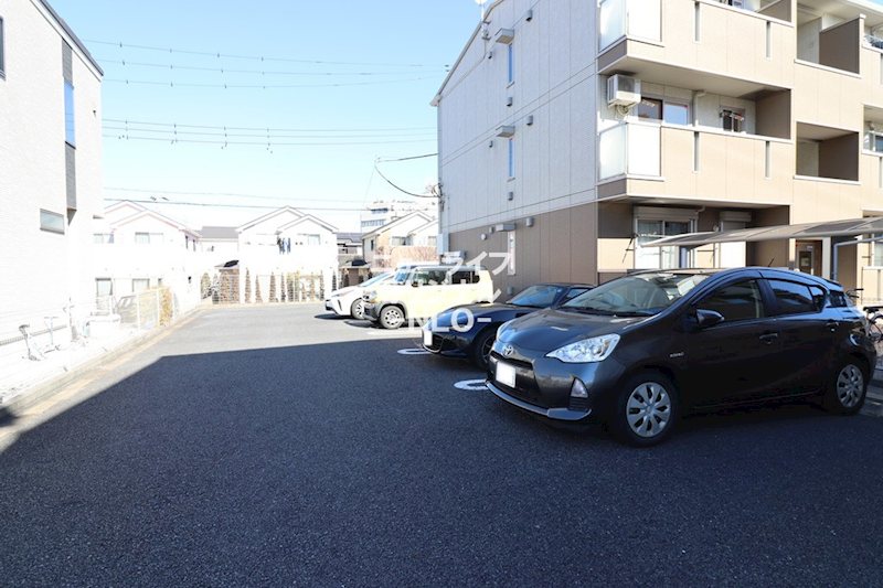 グランフォート　参番館 駐車場