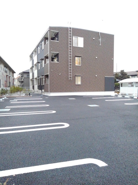 ヴィル　リヴェール 駐車場