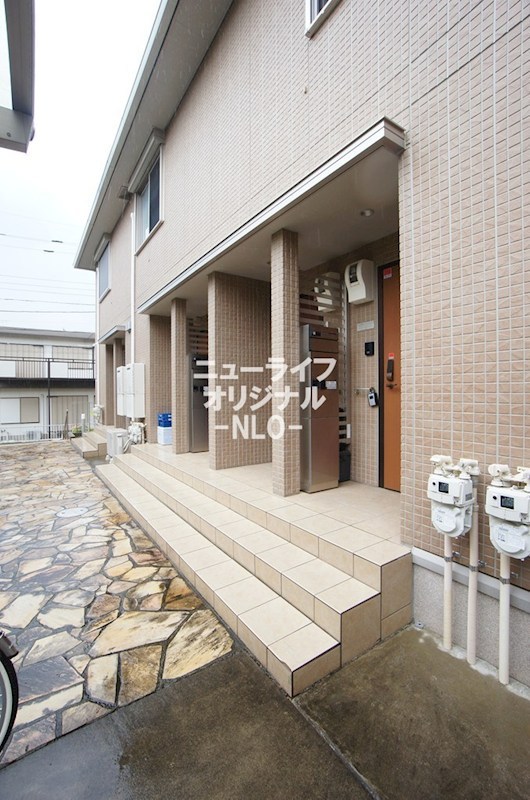 ＧＬＡＤＩＯＬＥ・ＩＳＨＩＩ　A棟  エントランス