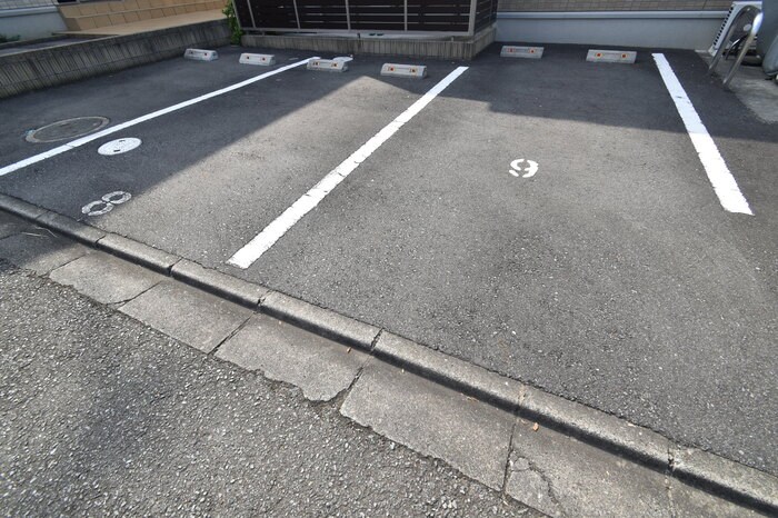 ビラージュ玉川学園　Ａ 駐車場