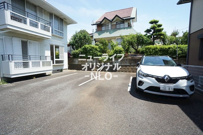 エトワール 駐車場