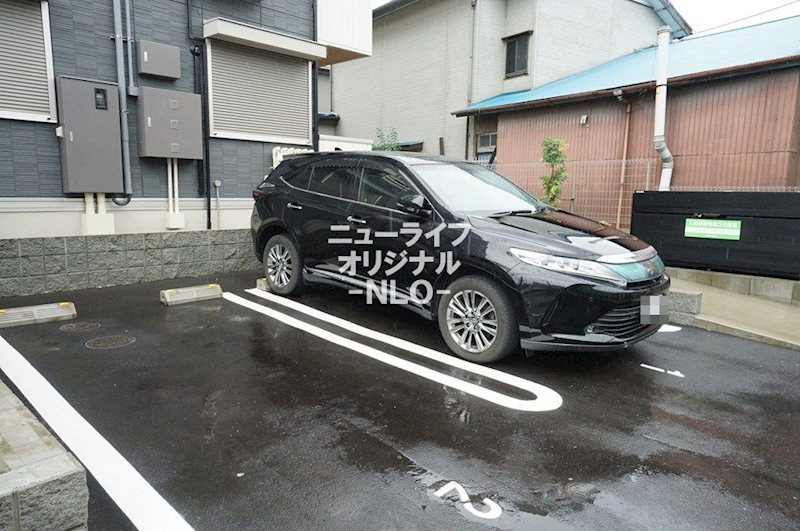 Ｄ　Ｐａｉｎａ　Ｔａｋａｋｕｒａ 駐車場