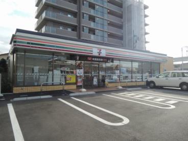 ヴィラ本厚木 コンビニ