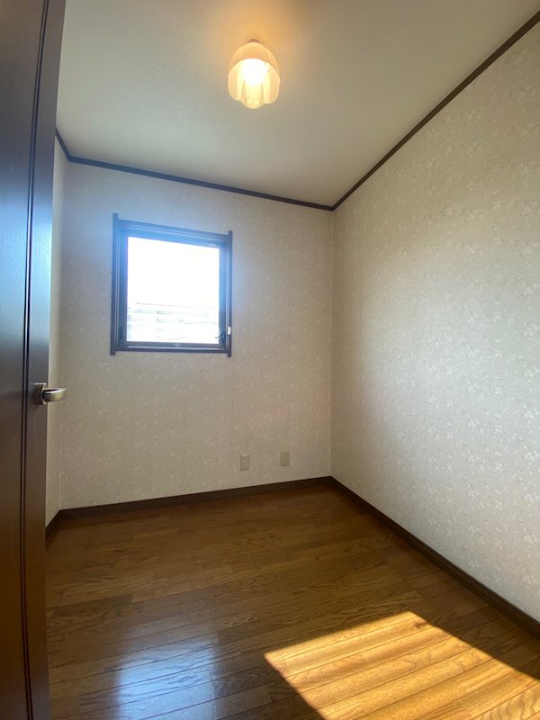 厚木市愛甲1丁目戸建 収納
