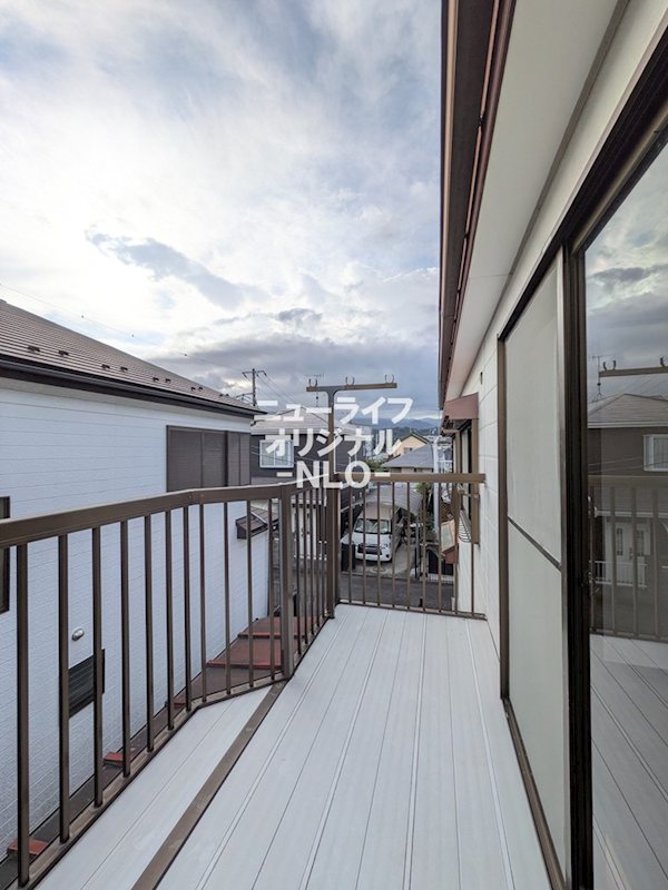厚木市愛甲1丁目戸建 ベランダ