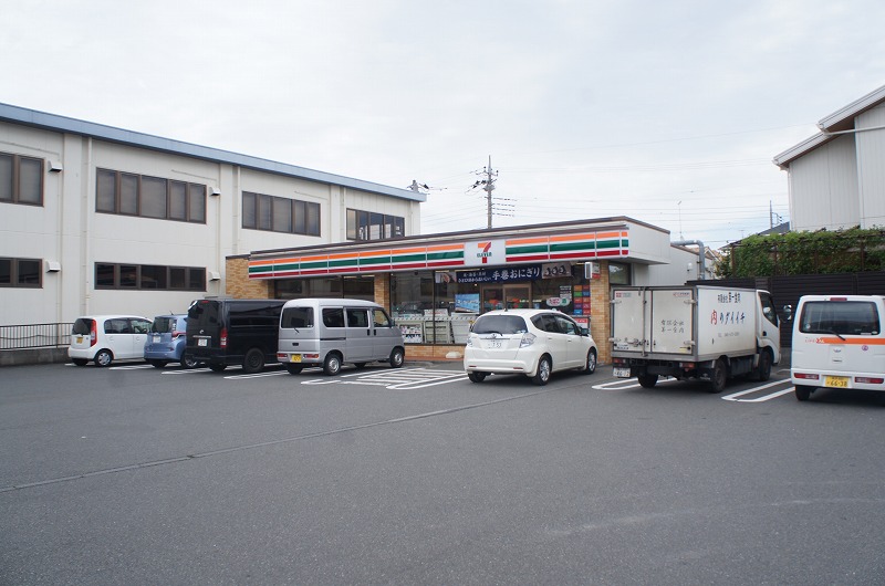 サンライズ成瀬A棟 コンビニ