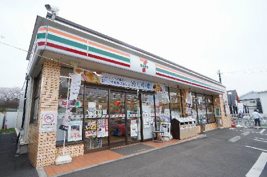 パレス湘南Ｉ コンビニ