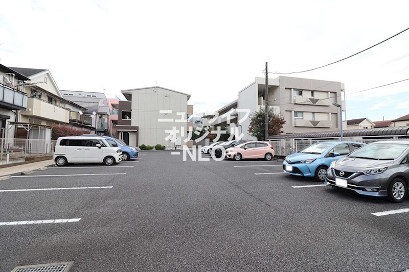 アルスノーヴァⅡ 駐車場