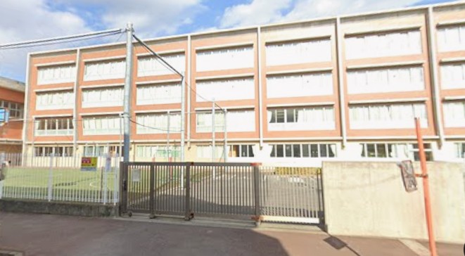 リブリ・プモリⅡ 中学校