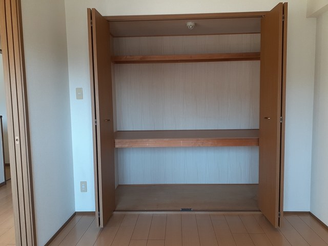 アンソレイエ　アオキ 収納